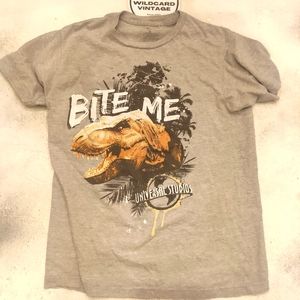 Vintage universal studios T Rex Jurassic Park shirt